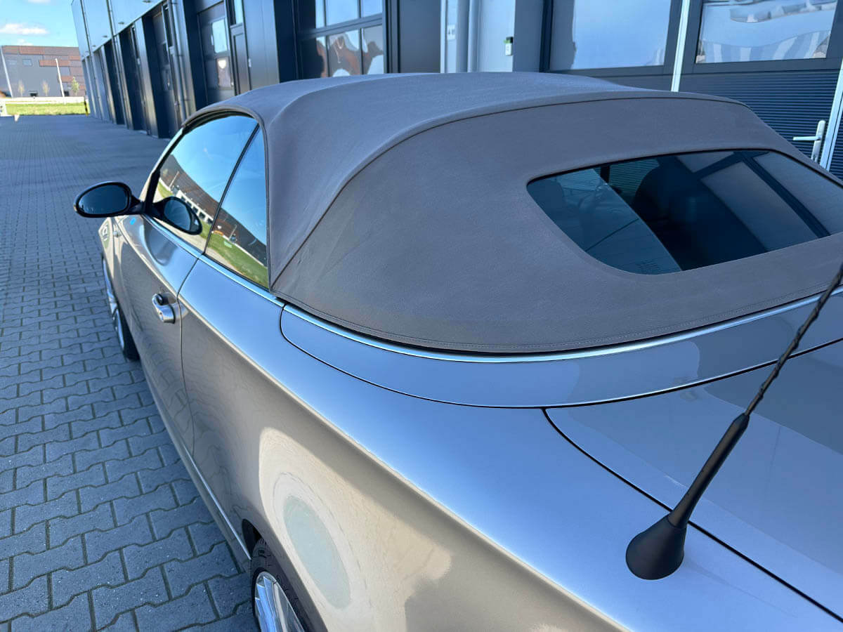 BMW 1 serie, cabrio dak reinigen en impregneren, Gyeon Fabric Coat